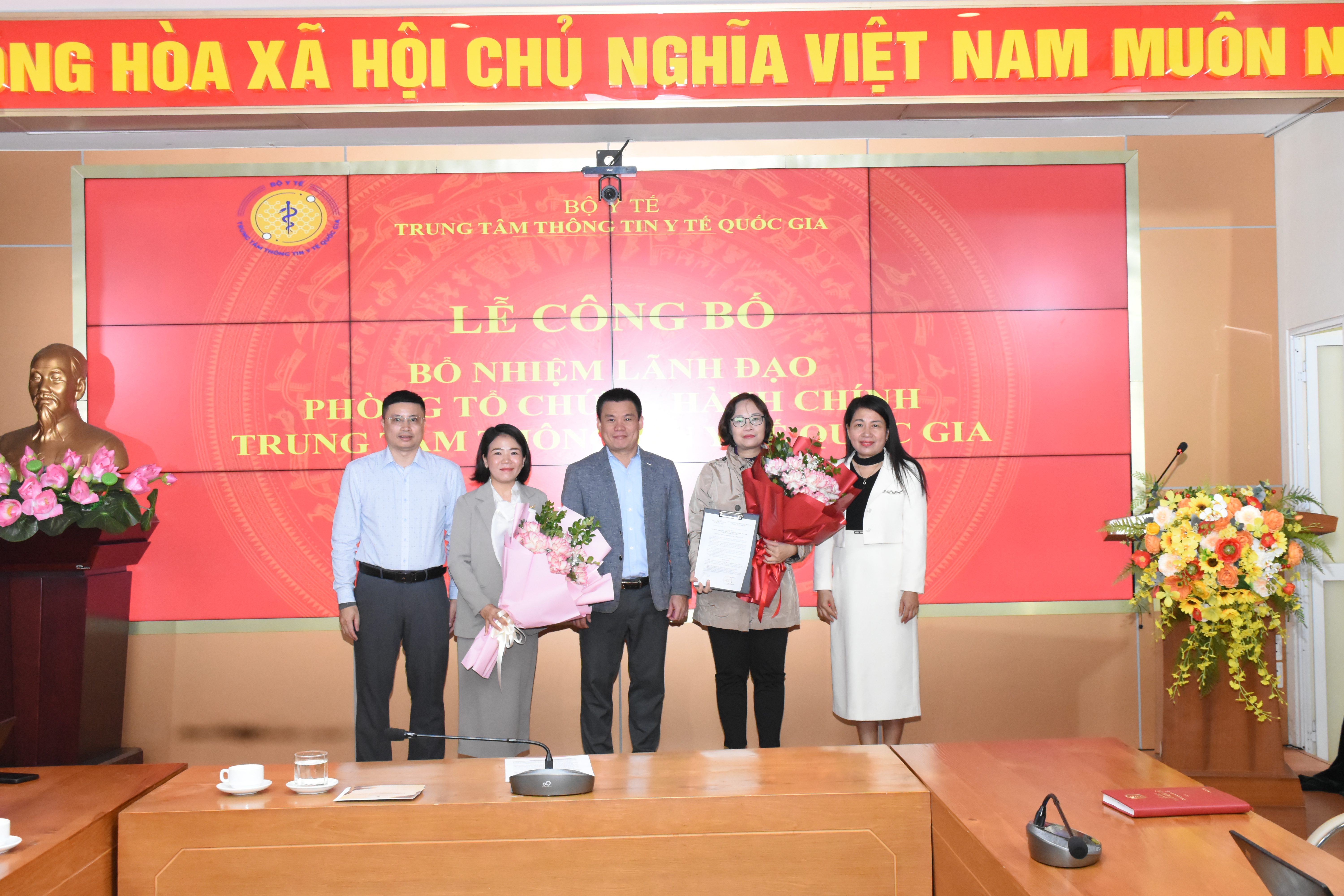 Trung tâm Thông tin Y tế Quốc gia công bố quyết định bổ nhiệm và điều động cán bộ